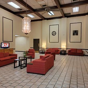 Rest Inn - Extended Stay, I-40 Airport, Wedding & Event Center